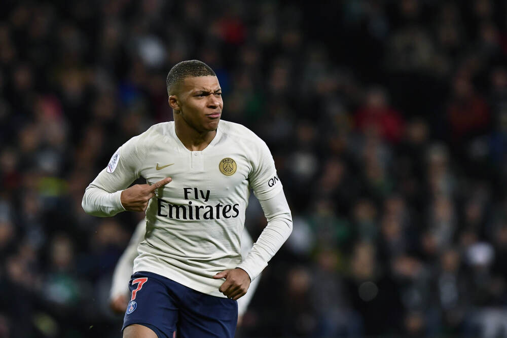 交子大道跨年夜 ，“成都高新造”科技新品首发迎新年